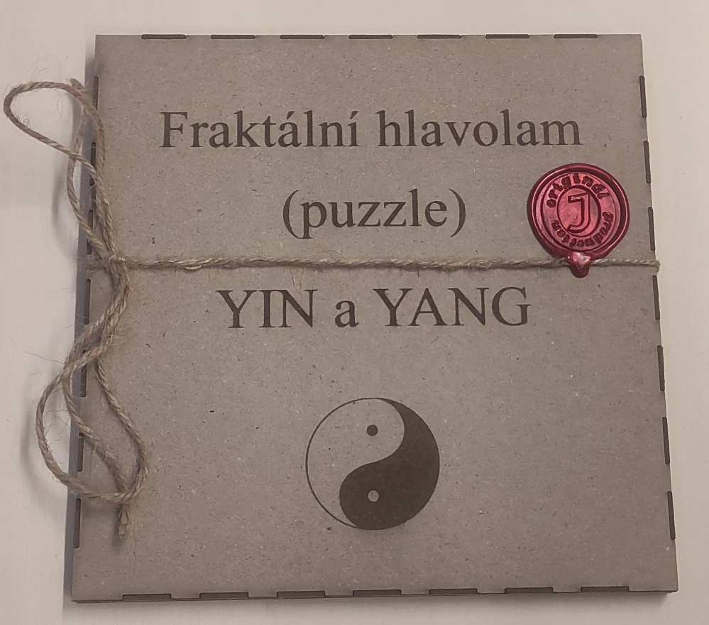 Fraktální puzzle Yin a Yang