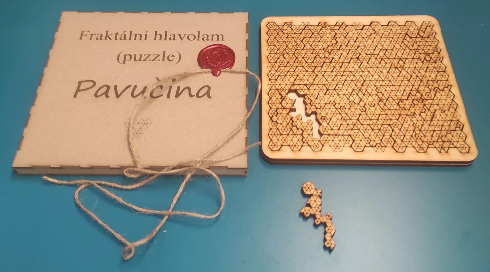 Fraktální puzzle Pavučina