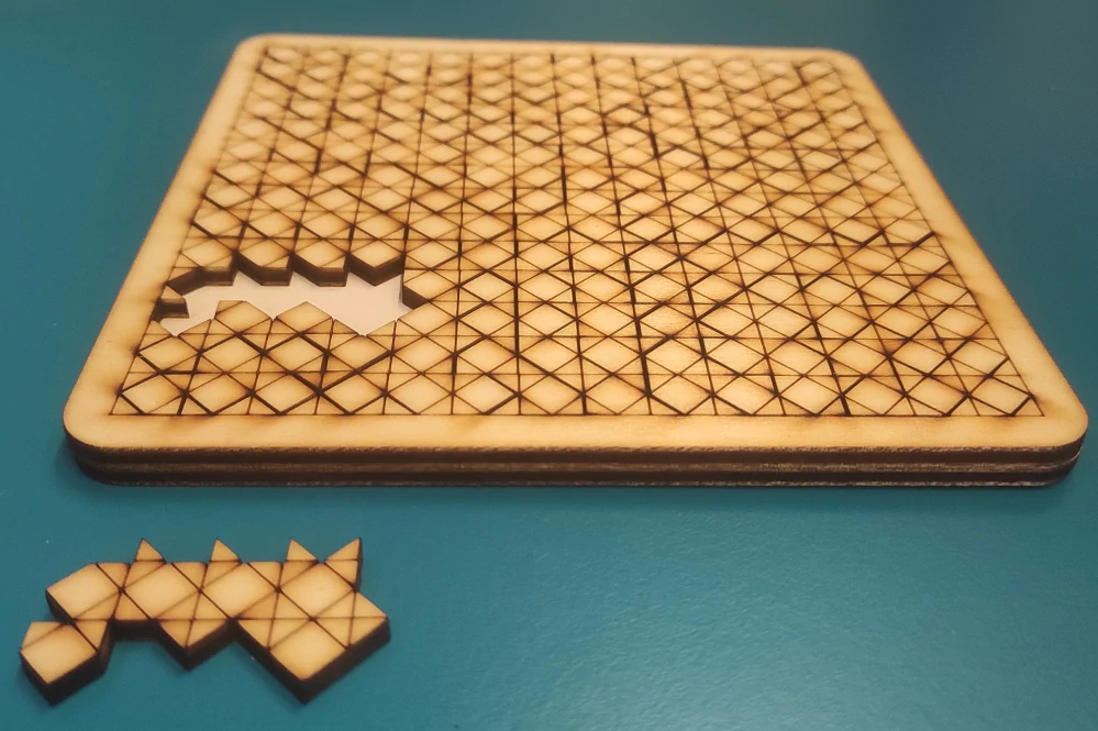 Fraktální puzzle Čtverce+ trojúhelníky