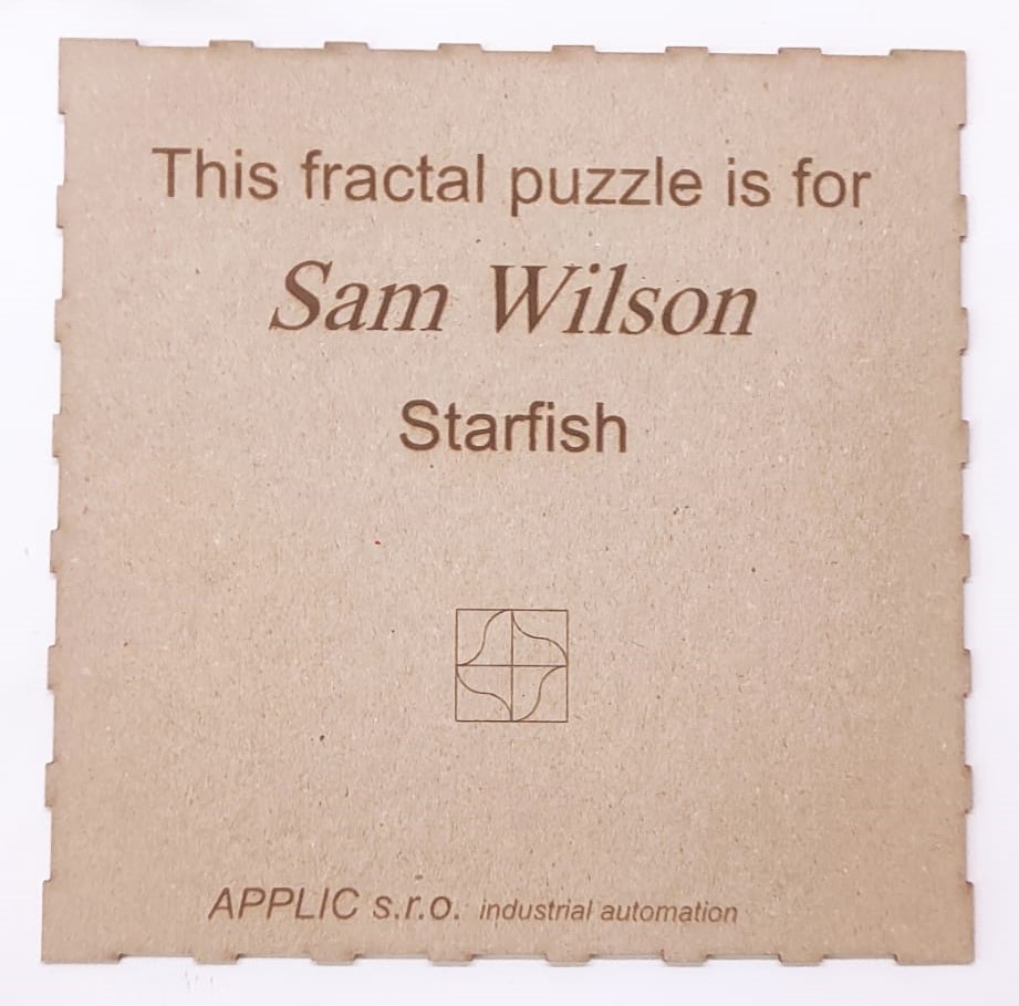 Náhled puzzle vlastní Firemní logo a text